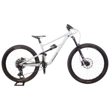 2022 Specialized Status 160