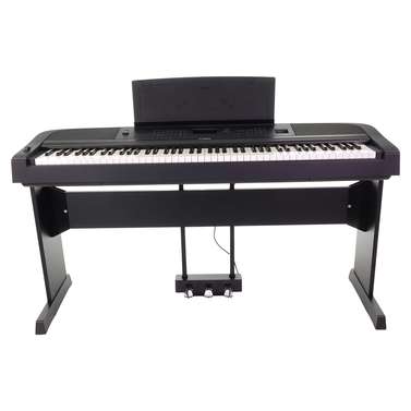 Yamaha DGX-670 Portable Grand