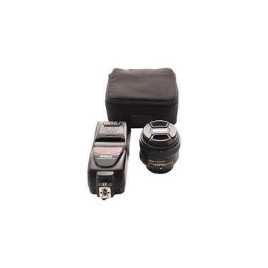 Nikon Portrait Kit with AF-S 50mm f/1.8G & SB-700 Flash