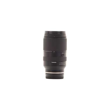 Tamron AF 18-300mm f/3.5-6.3 DiIII-A VC VXD