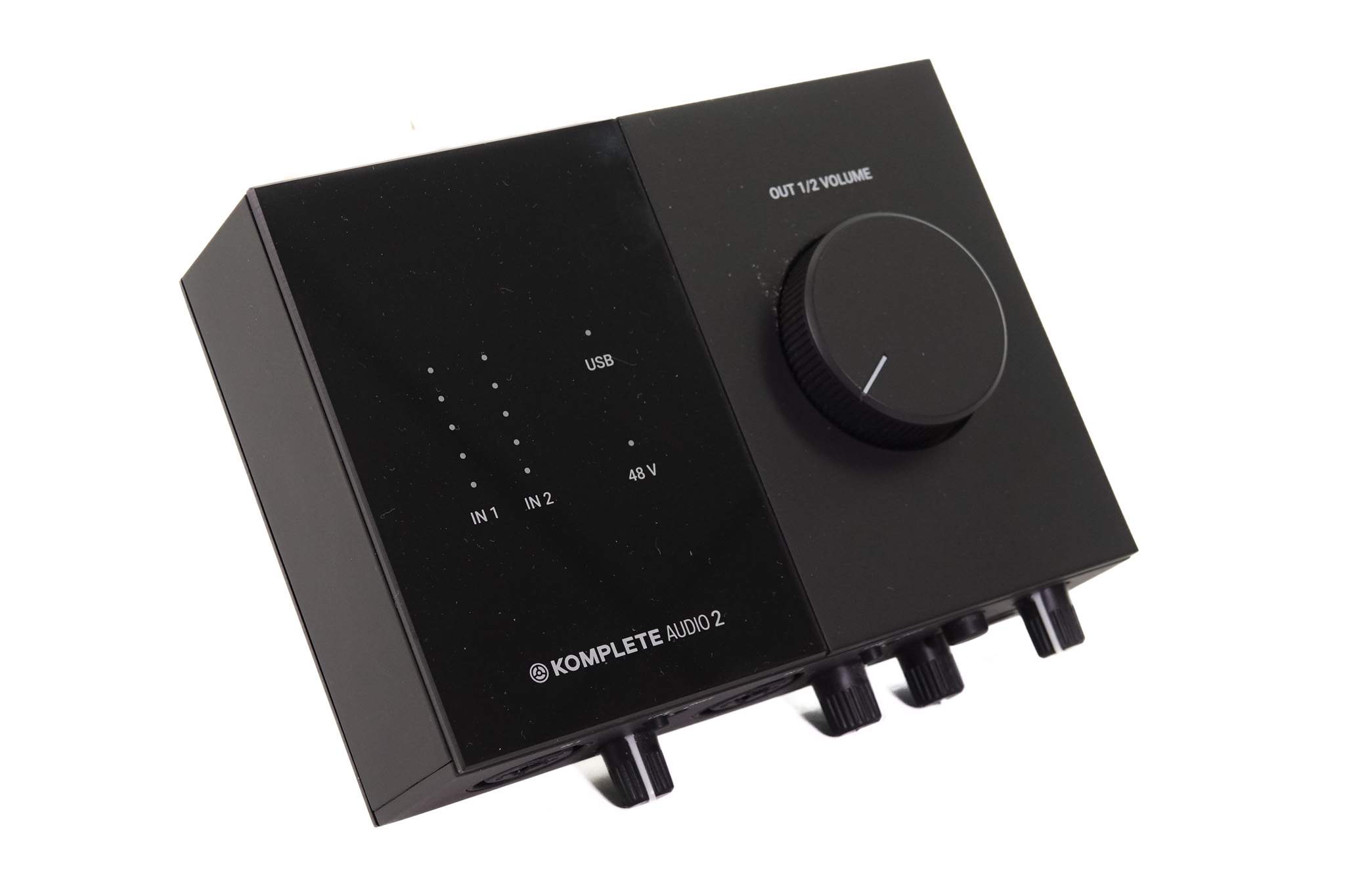 新品未使用native instruments komplete andio2 新品未使用native instruments komplete andio2